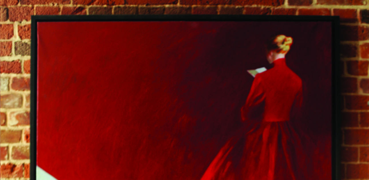 1290x630_red-lady_caro.jpg